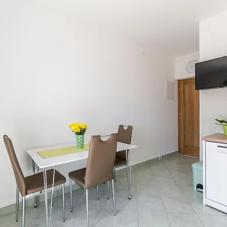 Bezmalinovic Apartamento *